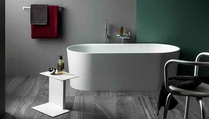 The Val bath from Laufen measures 1600 x 750 x 450mm