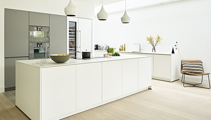 White Matt Lacquer doors from Alno in a scheme designed by Halcyon Interiors
