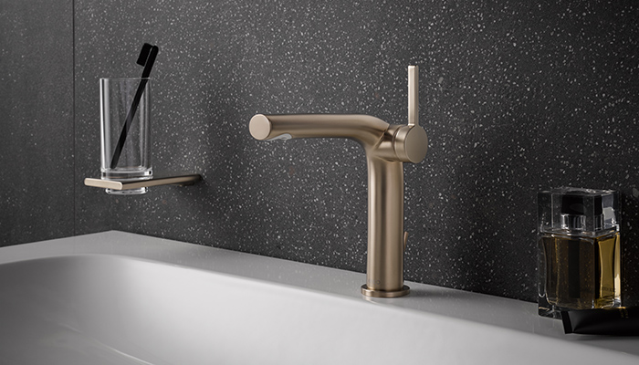 Keuco’s Edition 400 single lever basin mixer in brushed bronze will appeal to customers seeking more of a matt effect 