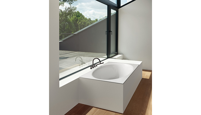 Bette’s generously sized BetteEve bath, shown here fitted into a rectangular surround, has an elliptical shape inspired by nature. Made from durable glazed titanium-steel, it has a capacity of 215 litres, comes with a 30 year warranty and is 100% recyclable