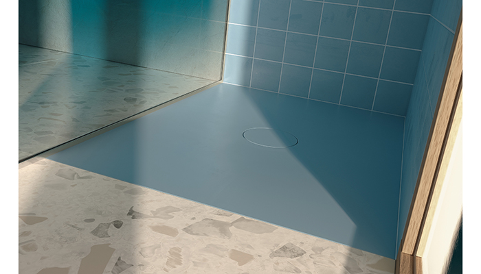 BetteAir, a shower tile made of glazed titanium steel, completes the evolution of the tray into the bathroom floor. By enlarging the waste to a size of 200mm, Bette has achieved an extremely flat shower space, and the only area visible is a circular, 3mm gap through which water drains away