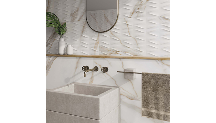 Calacatta Gold by Gayafores, making this 45x90cm wall format ideal for a bathroom splashback. 