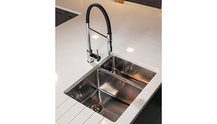 Stainless Steel Kombino 120 sink with Lyra S Chrome tap with pull-out shower