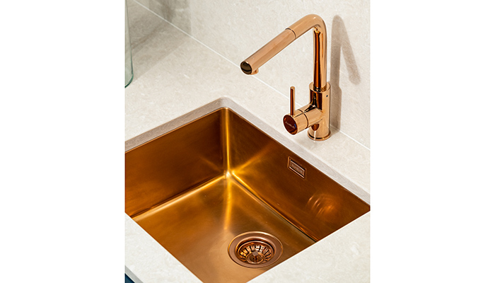 Monarch Kombino 50 sink in Copper with co-ordinating Lyra S tap