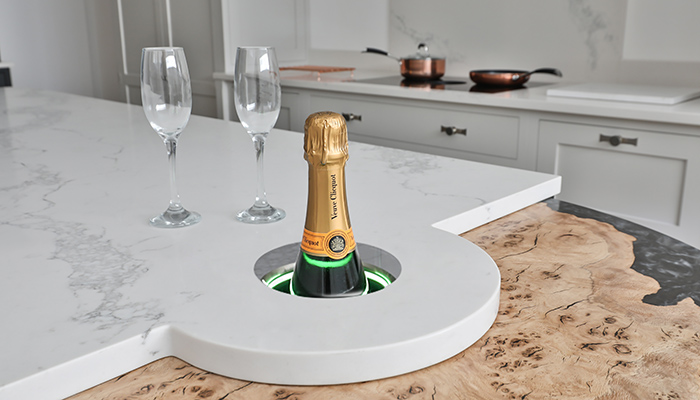 Kaelo’s new undermount model was designed following customer demand and feedback, and is perfect for a true minimalist look in a space designed with entertaining in mind