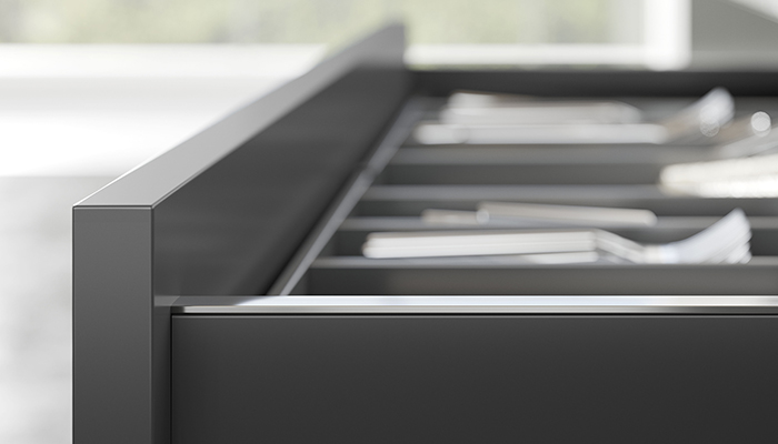 With Hettich’s AvanTech You, drawer profiles can be selected from a wide range to individualise drawer designs and allow KBB manufacturers to provide their own bespoke look