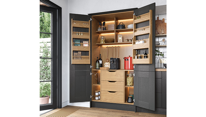 TKC’s new Butler’s Pantry is available across every door range. Designed with organisation and practicality in mind, while providing a stunning focal point in any kitchen, the new unit is available in an elegant oak finish and measures 1970mm x 1000mm x 560mm. It features fixed shelves to the top and bottom, three drawers, with spice racks available to purchase separately