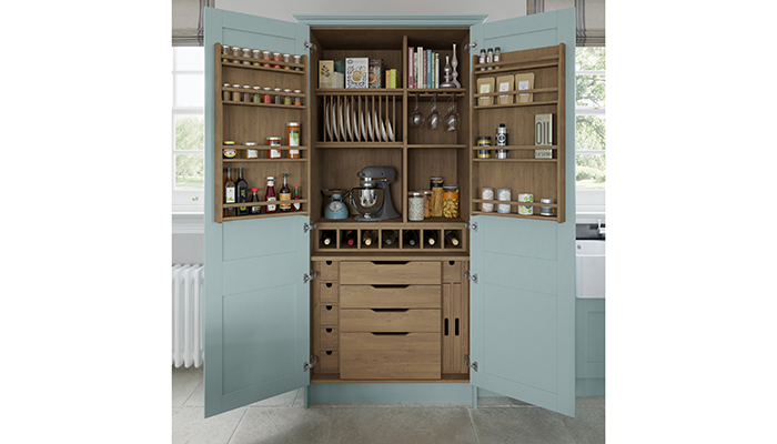 The ultimate storage solution for an organised kitchen scheme, Crown Imperial offers a variety of mid and high wall pantries, with a versatile choice of customisable interior configurations including open shelving, spice drawers, wine, plate and door racks, glass holders and trays to personalise to every client’s individual needs. Showcased here is a Midsomer timeless shaker pantry design styled in Grey Aqua