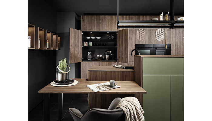 Sachsenküchen’s Leona Thyme is combined with veneer edges in oiled walnut
