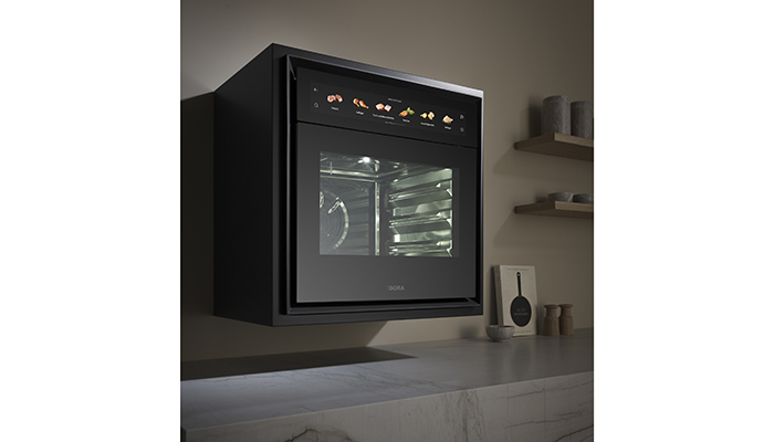 The Bora X BO steam oven has a large touch display, preset programmes and an automatic steam extraction feature