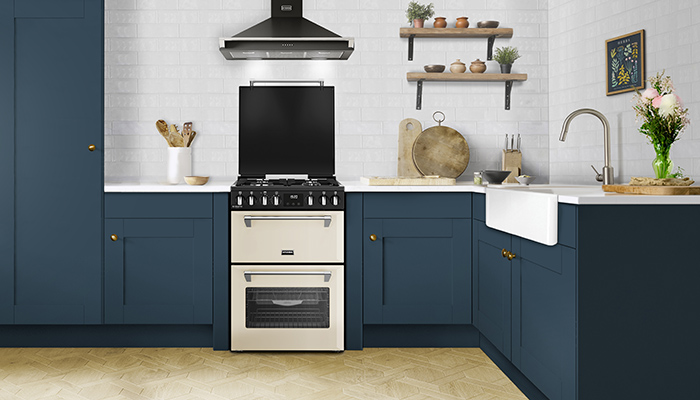 Stoves’ Richmond Deluxe 60cm dual fuel mini range cooker mirrors the functionality of the full-sized Stoves Richmond deluxe range cooker, including a digital thermostat that ensures precise temperature control that helps to achieve a more consistent temperature, whether it's 200°C or 165°C