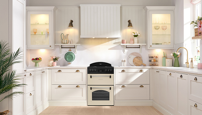 Leisure’s 60cm range-style cooker in cream includes a 78-litre main oven and a smaller 34-litre top oven with options to grill, cook, roast and bake a wide variety of dishes with 4 gas burners with cast iron pan supports