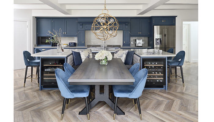 Simon Taylor Furniture – Shaker kitchen with banquette seating