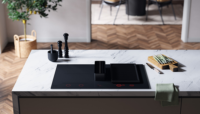 Asko’s Elevate Hood-in-Hob uses 2 smaller fans to minimise sound with 11 power levels and boost-level for rapid boiling. The hob includes 2 optional Auto Bridge zones, expanding the induction cooking area to accommodate extra-large pots and pans