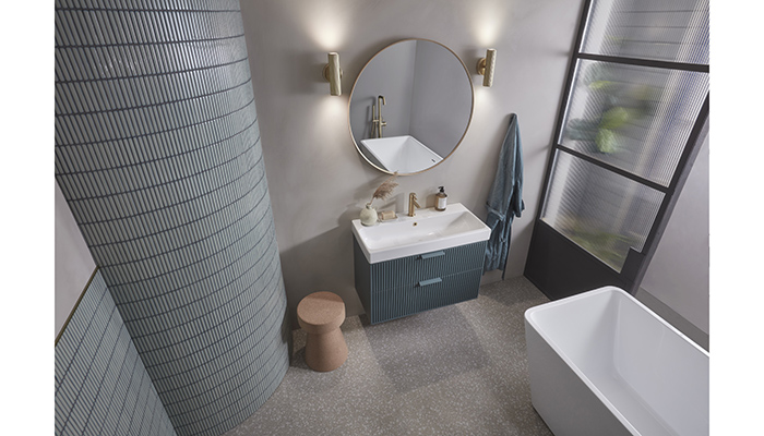 Roper Rhodes’ Scheme 800 wall-mounted fluted vanity unit in Juniper Green features strong vertical architectural lines with double drawers to provide plenty of storage, available in a variety of configurations giving designers the flexibility to personalise the bathroom