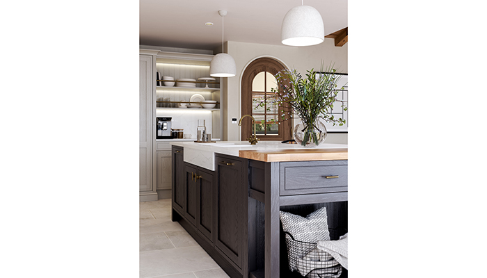 One of the newest additions to PWS’ Mornington door family is the Mornington Vale design, which features an ash grained texture and a mock in-frame look. It is pictured in Putty and Carbon