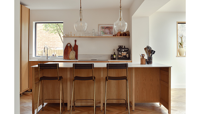 Bespoke oak island by Cub Kitchens 