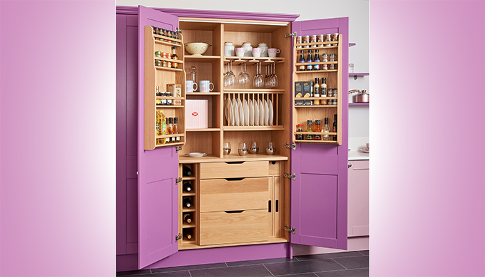 Crown Imperial – organised kitchen storage solutions