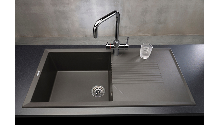 Reginox introduces new contemporary-style Tekno sink to portfolio