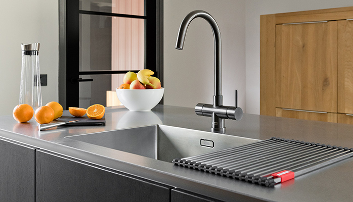 Franke introduces new finish to Minerva 4-in-1 electronic tap range
