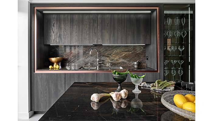 How Such Designs mixed materials to create a luxe kitchen/living space
