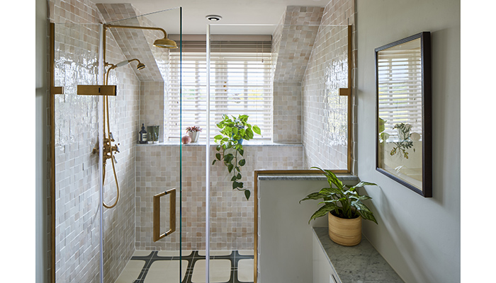 How Victoria Covell created a luxury feel in a bijou shower room