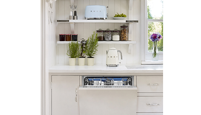 Introducing Smeg’s latest A Rated Dishwasher Collection
