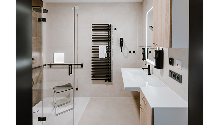 Keuco designs accessible bathrooms for German hospital ward