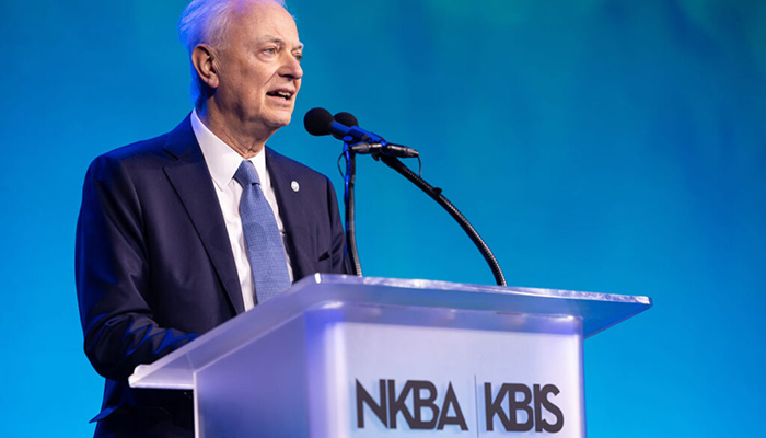 Paolo Bertazzoni inducted into NKBA Hall of Fame at KBIS 2025