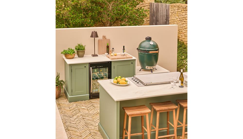 Neptune's Broadway outdoor kitchen