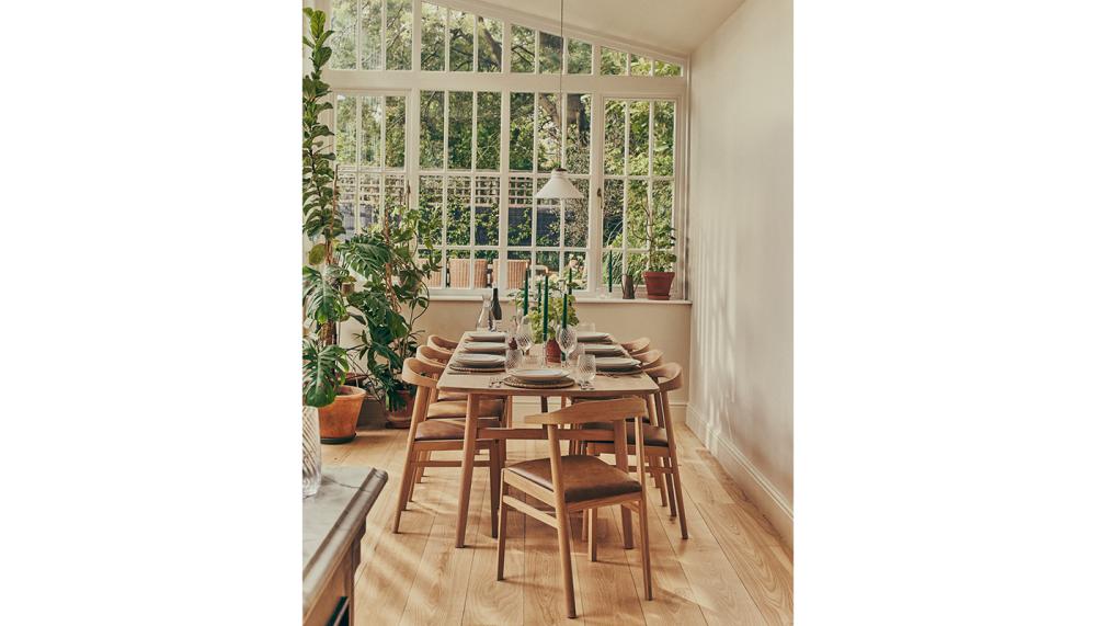 The Borough 8-seater dining table