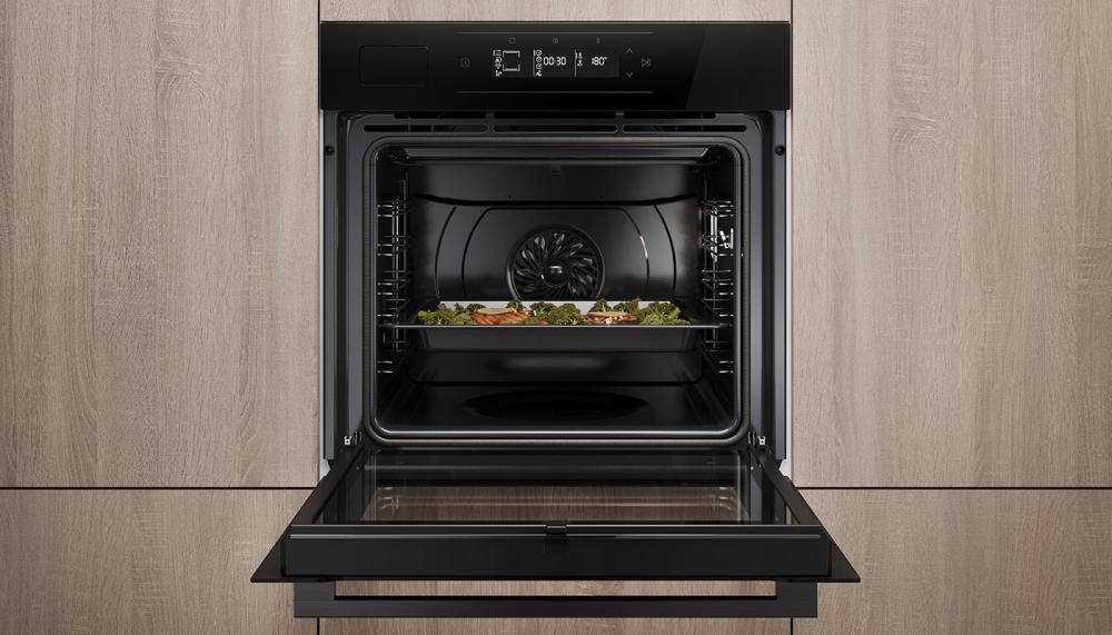 H-Oven 500 Steam 44litre compact oven from Hoover includes Pro System – inspired by professional catering technology the hi-tech air circulation system evenly distributes heat throughout the oven with adjustable steam levels for every dish. Easily controlled from anywhere through the smartphone using the hOn App