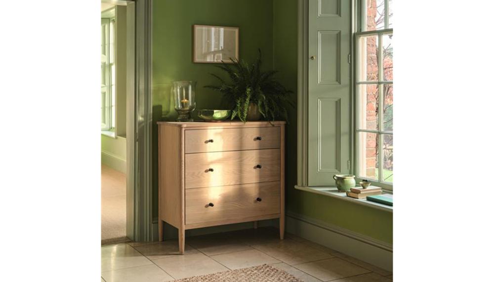 The Frome oak large chest of drawers