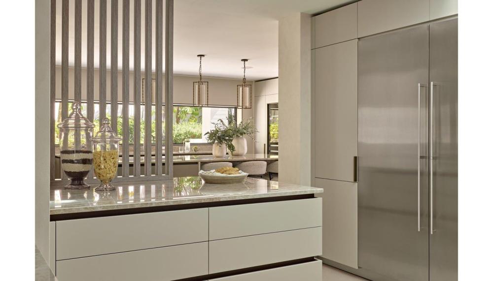 Designers from Poggenpohl’s Wigmore Street showroom created this kitchen, finished in timeless Pebble Grey and Bronze Anthracite cabinetry, in collaboration with Hill House Interiors