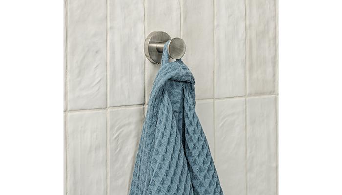 Pirlo robe hook in Brushed Nickel