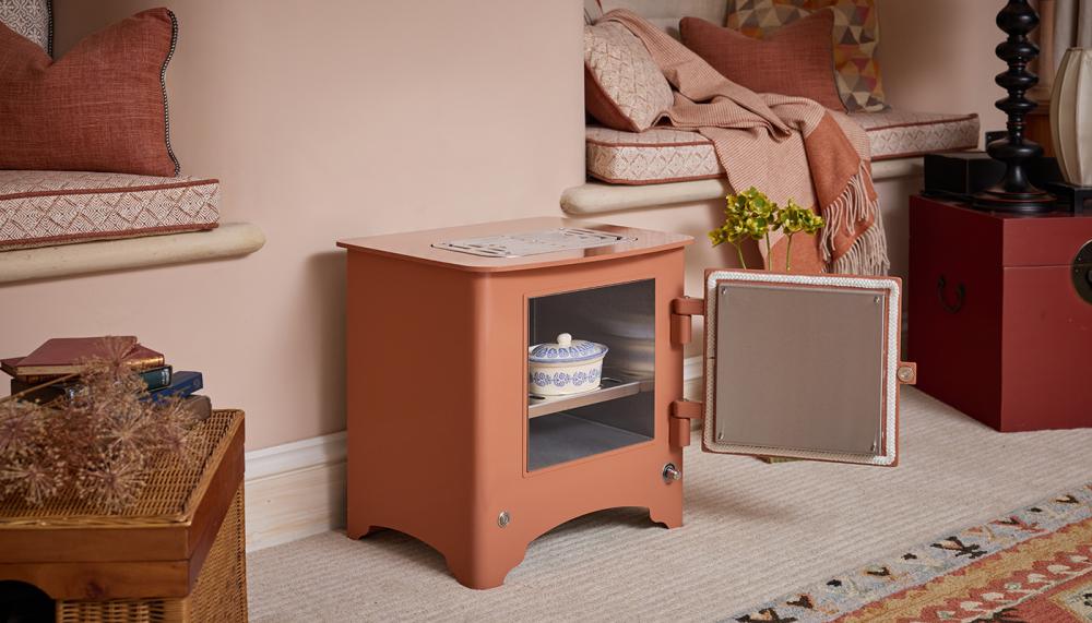 The Everhot stove with oven in new colour, Clay