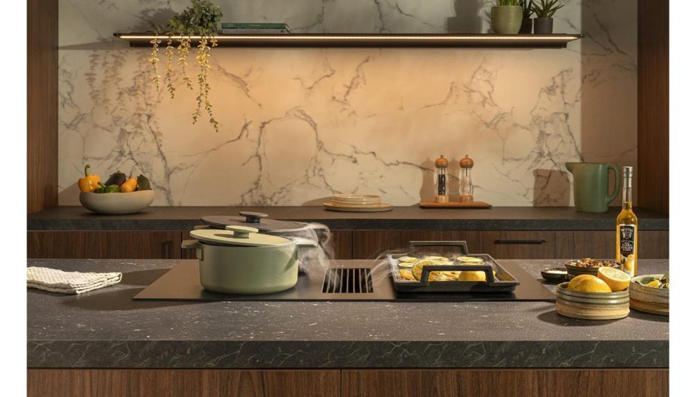 The Novy Easy 80 Matte Line 1861 is a recirculation vented hob with a discreet design. The central matrix vent is very quiet, with a minimum noise level of 47dB